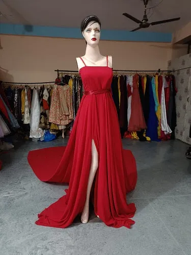 G186, Red Prewedding Shoot Infinity Long Trail Gown Size ( XS-30 To L 38 )