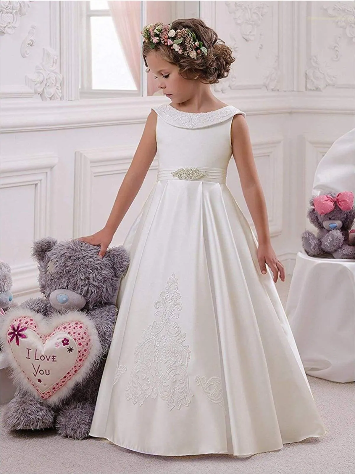 Girls Vintage Style Embellished Floor Length Crystal Applique Communion Gown