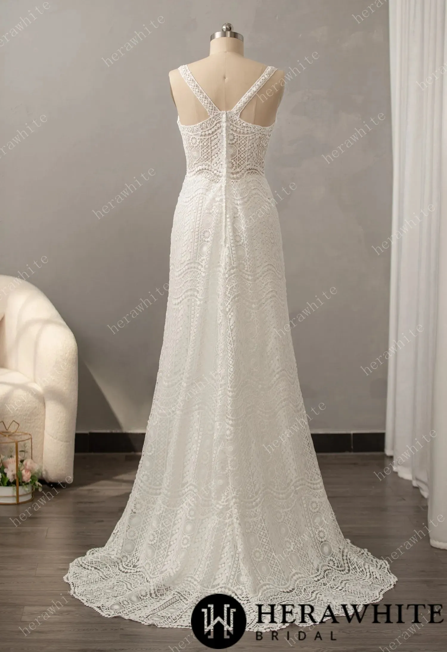 Hera White / Romantic Boho Lace Sweetheart Neckline Sheath Bridal Dress