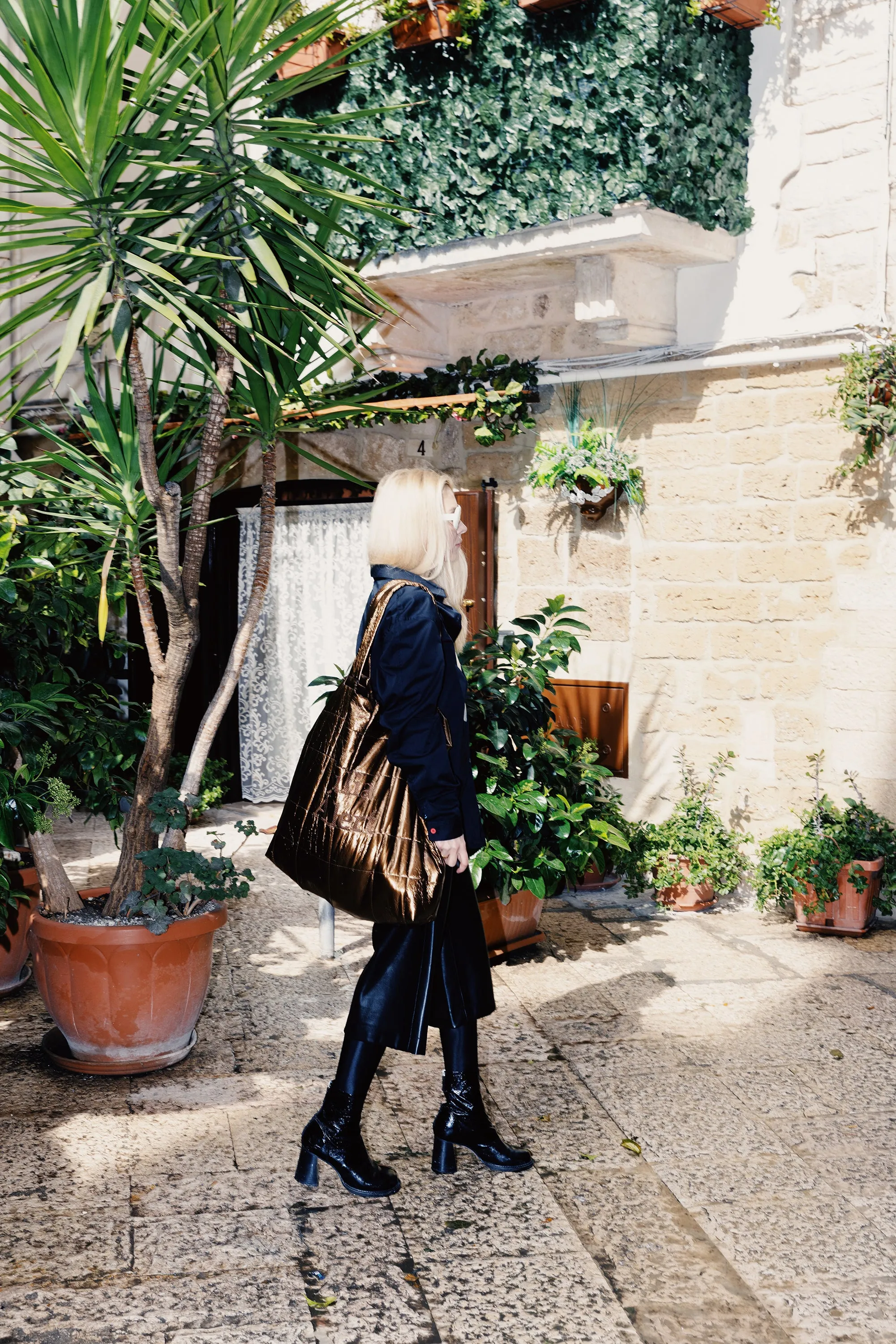 Oversize Long Sleeved Shirt With Embroidery Black