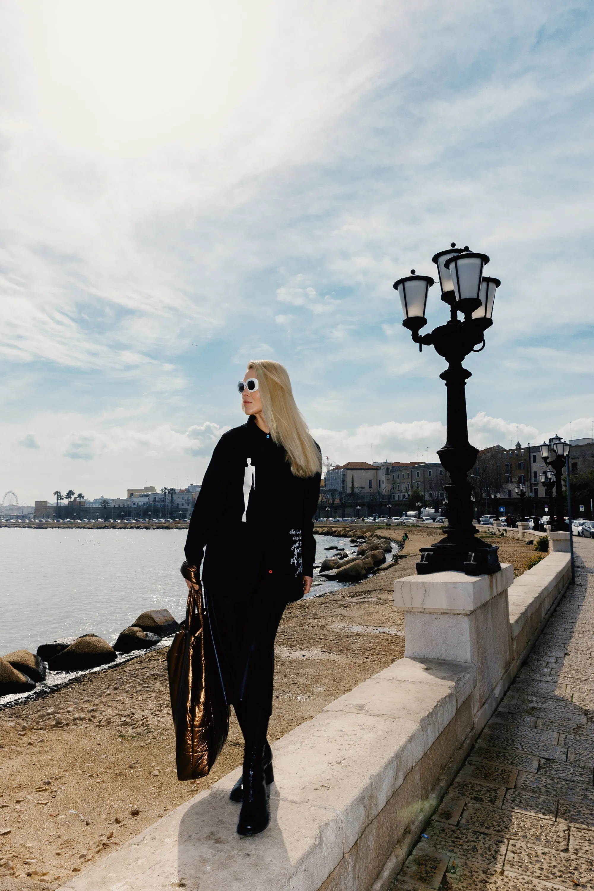 Oversize Long Sleeved Shirt With Embroidery Black